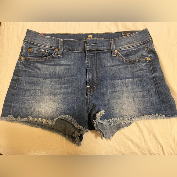 7 For All Mankind Denim Shorts - Picture 1 of 3